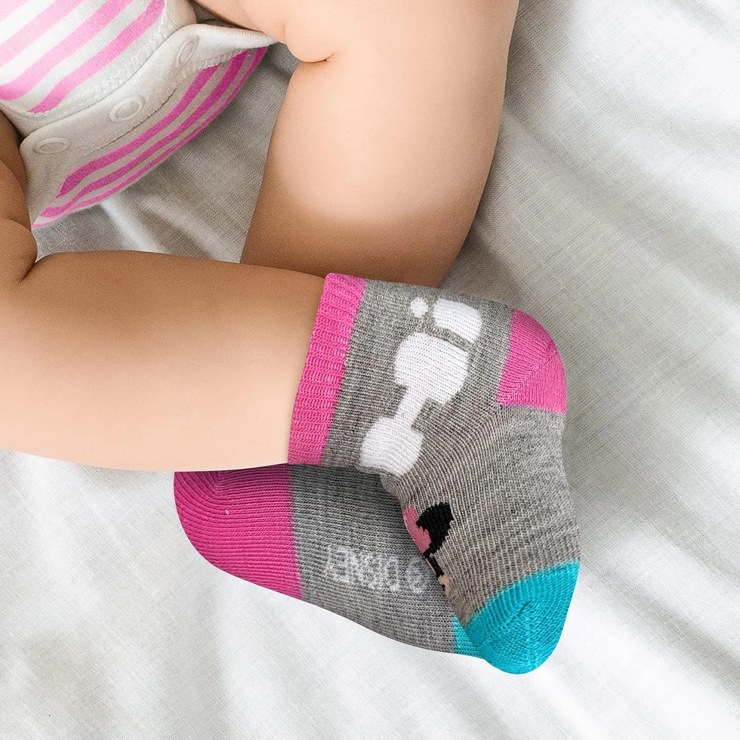 ABG Accessories Girls & Boys Minnie, Mickey Mouse, Baby Shark, Justice League 10-Pack Infant Sock 0-24 Months